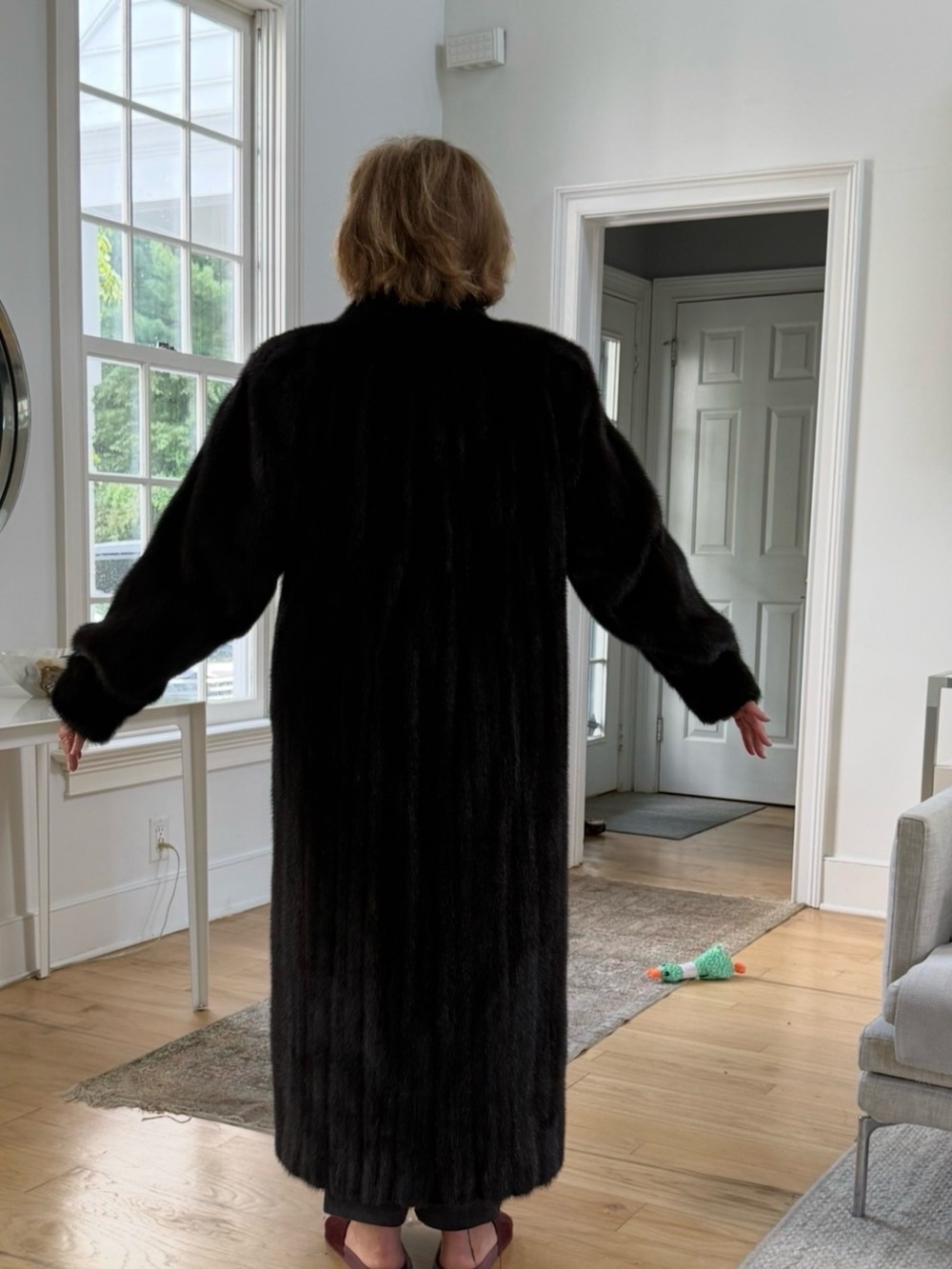 Classic Long Black Fur Coat - Elegant Women's Outerwear - Picture 2 of 5